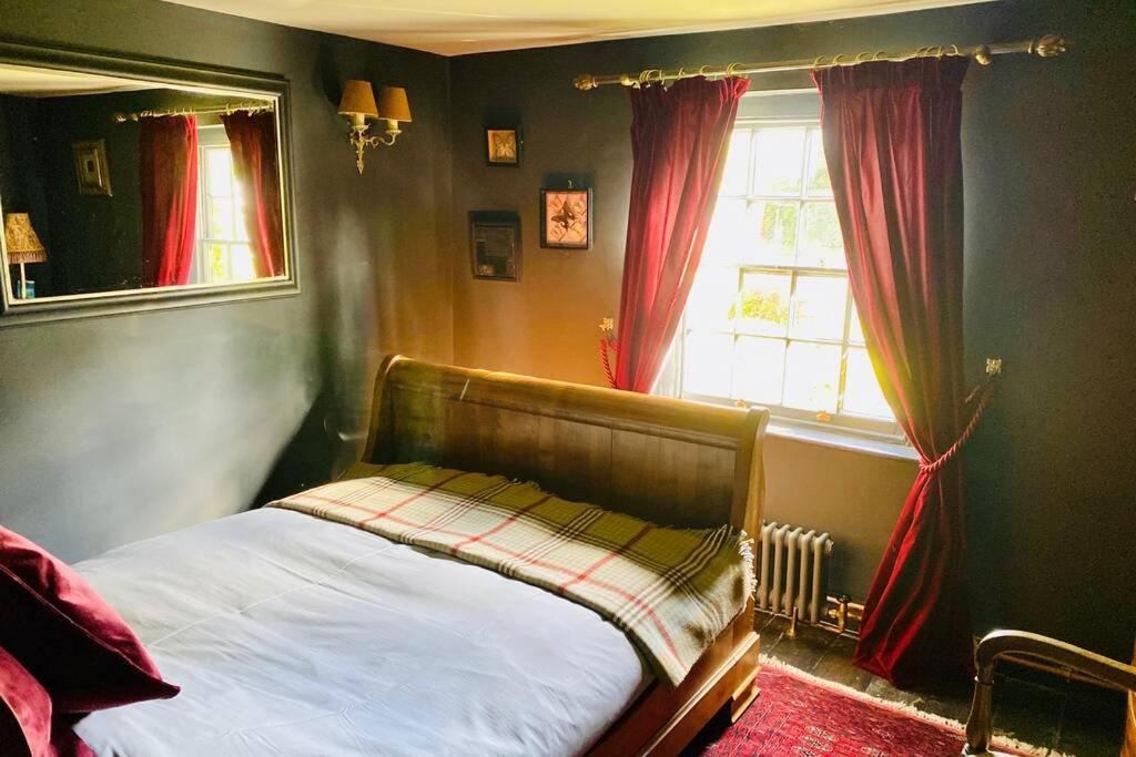 Apartmán 17Th Century Boutique Getaway In The Countryside Martin Mill Exteriér fotografie